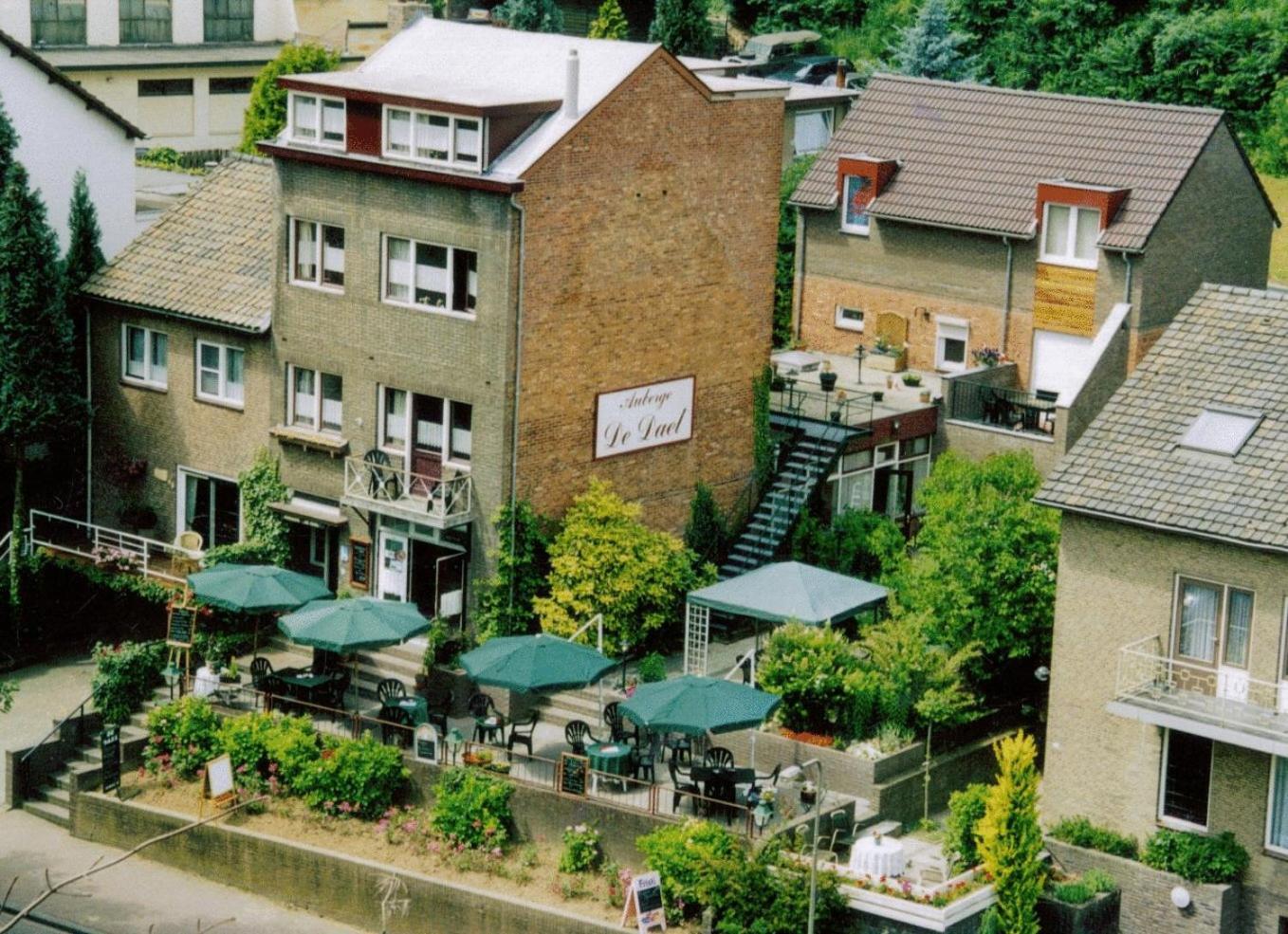 Bed & Breakfast De Dael 2*